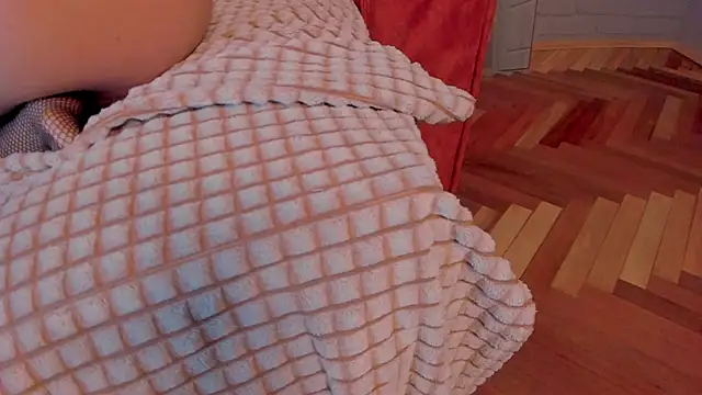 Betty Pink online show from February 12, 2025, 4:55 pm
