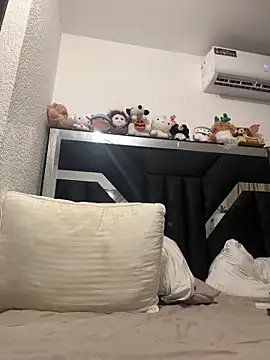 Sexifantasia online show from March 3, 2026, 2:40 am