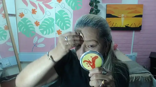 ZAMANTHA online show from October 9, 2025, 4:18 pm