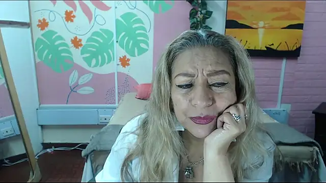 ZAMANTHA online show from February 11, 2025, 4:02 pm