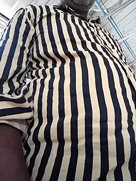 Snapshot of tz143143 chatting on March 1, 2025, 4:47 am tz143143 online show from March 1, 2025, 4:47 am