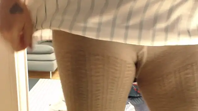 Snapshot of KimMitchelli chatting on October 13, 2025, 10:17 am KimMitchelli online show from October 13, 2025, 10:17 am