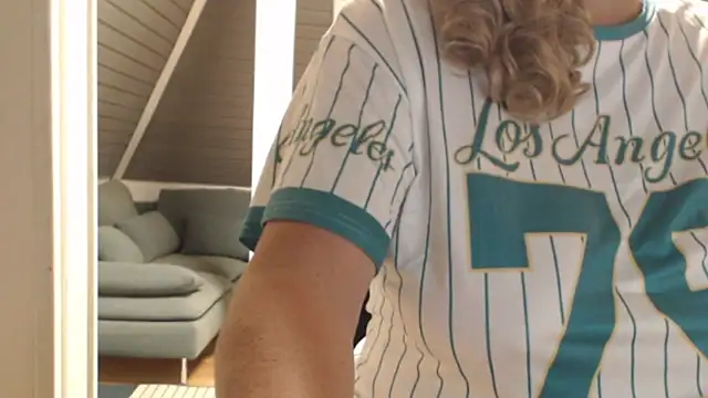 Snapshot of KimMitchelli chatting on October 14, 2025, 5:30 am KimMitchelli online show from October 14, 2025, 5:30 am