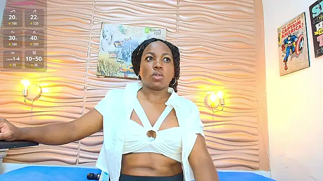 mia pineda online show from November 13, 2025, 1:09 am