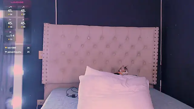 valen thompson online show from January 5, 2025, 12:52 am