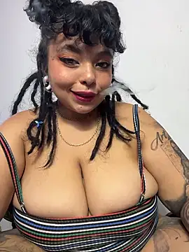 PrincessLauren420 online show from January 13, 2026, 10:35 pm