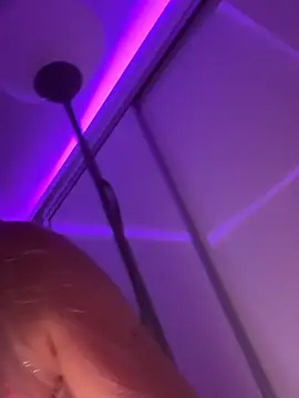 Snapshot of mollyxxx chatting on September 24, 2025, 1:13 am mollyxxx online show from September 24, 2025, 1:13 am