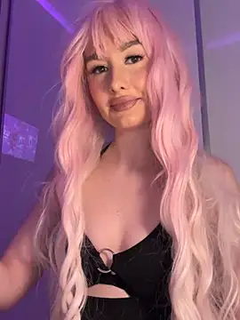 Snapshot of mollyxxx chatting on March 5, 2025, 12:38 am mollyxxx online show from March 5, 2025, 12:38 am