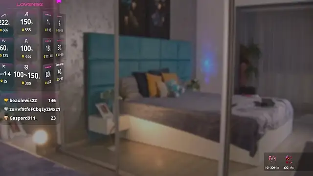 Snapshot of RockQueen_A chatting on October 14, 2025, 5:24 pm RockQueen A online show from October 14, 2025, 5:24 pm