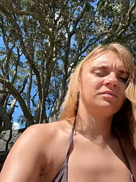 Snapshot of jessieamy chatting on November 13, 2025, 9:08 pm jessieamy online show from November 13, 2025, 9:08 pm