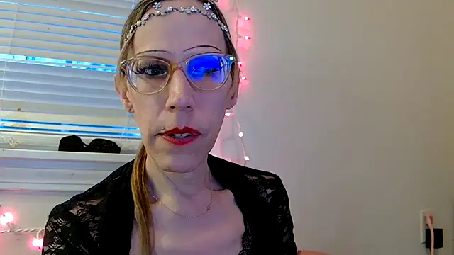 AngelMagick online show from April 6, 2026, 11:28 pm