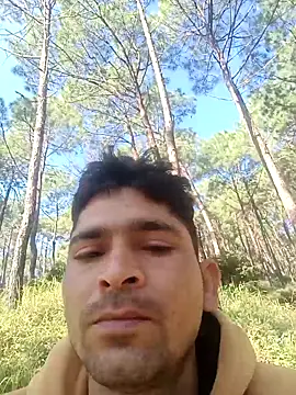 Snapshot of SunnyleoneBG chatting on October 18, 2025, 3:19 am SunnyleoneBG online show from October 18, 2025, 3:19 am