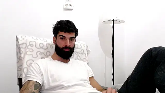 Verycutex online show from December 20, 2025, 10:18 am