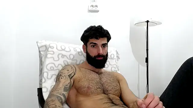 Verycutex online show from December 18, 2025, 4:00 pm