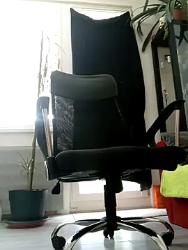 Snapshot of milosek81 chatting on September 17, 2025, 12:07 pm milosek81 online show from September 17, 2025, 12:07 pm