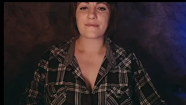 Snapshot of _letty_ chatting on October 7, 2025, 9:27 pm letty online show from October 7, 2025, 9:27 pm