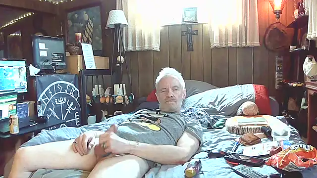 Makowboy online show from July 13, 2026, 11:26 pm