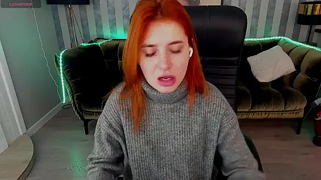 EmilyFoxxi online show from January 8, 2025, 10:37 am
