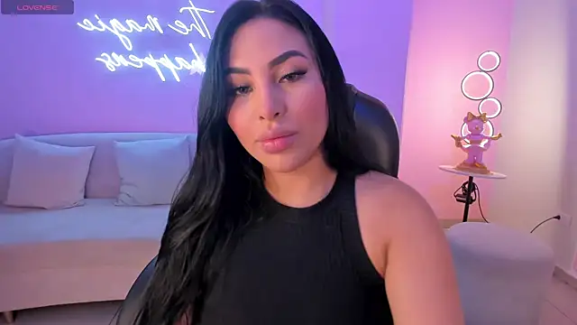 MiaRoberts1 online show from October 25, 2025, 12:28 pm