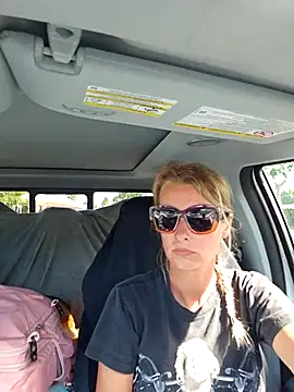 AsiaGoesPro online show from December 16, 2025, 6:01 pm