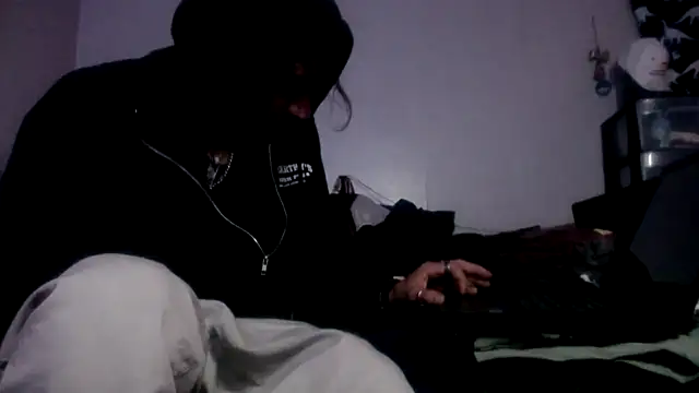 lickthecat online show from October 7, 2025, 1:12 pm