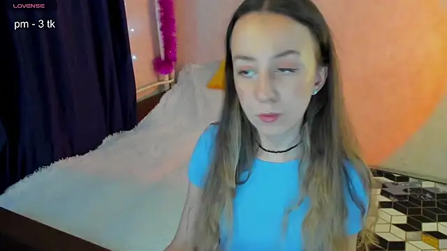 CurlySteph online show from January 13, 2025, 6:27 pm