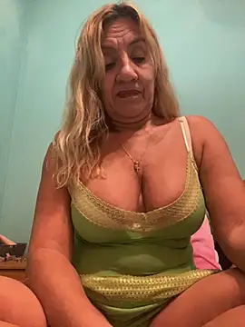 camelia3 online show from September 12, 2025, 11:48 pm