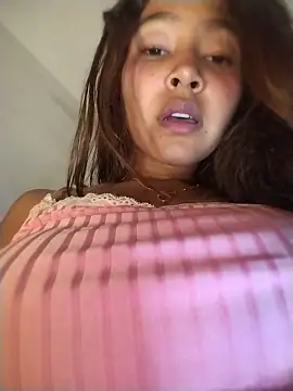 Colombiana219 online show from May 15, 2026, 2:20 am