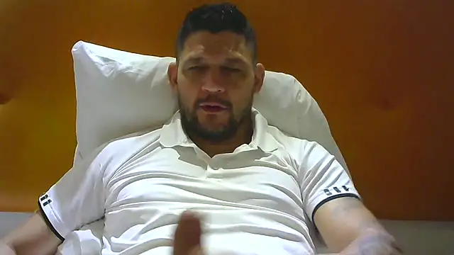 altenori112 online show from October 26, 2025, 1:44 pm