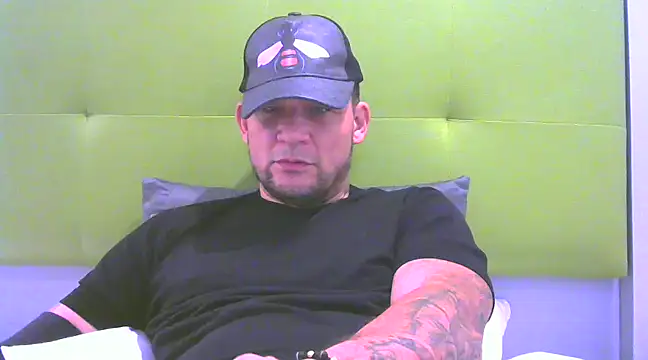 altenori112 online show from February 15, 2025, 4:14 am