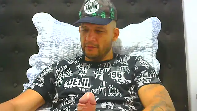 Snapshot of altenori112 chatting on July 19, 2026, 3:37 am altenori112 online show from July 19, 2026, 3:37 am