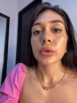 LaanaCooper online show from February 17, 2025, 12:38 pm