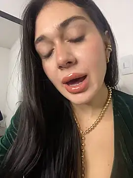 LaanaCooper online show from March 17, 2025, 2:01 pm