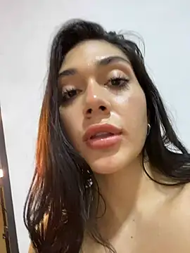 LaanaCooper online show from February 13, 2025, 3:45 pm