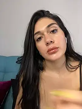 LaanaCooper online show from March 3, 2025, 3:54 pm