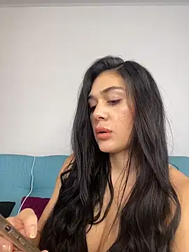 LaanaCooper online show from February 28, 2025, 6:52 pm