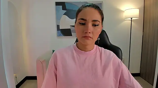 Snapshot of SaraParker_ chatting on November 4, 2025, 4:11 pm SaraParker online show from November 4, 2025, 4:11 pm