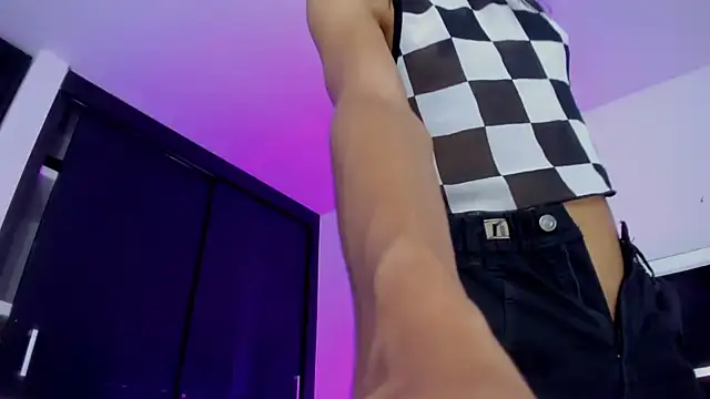 Sammybitchx online show from March 31, 2026, 7:27 pm