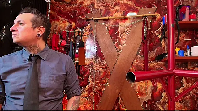 boy n girl online show from February 28, 2026, 1:44 pm