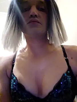 Karolina8787 online show from October 10, 2025, 4:24 am