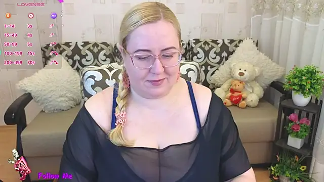 Ginesia online show from February 6, 2025, 1:32 pm