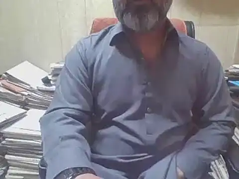 hairymaster95 online show from November 18, 2025, 4:16 am