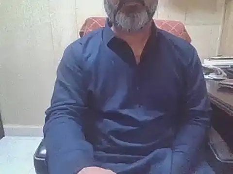 hairymaster95 online show from April 11, 2026, 3:58 am