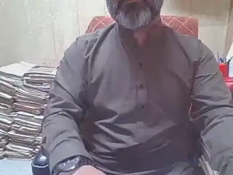 hairymaster95 online show from October 21, 2025, 3:28 am