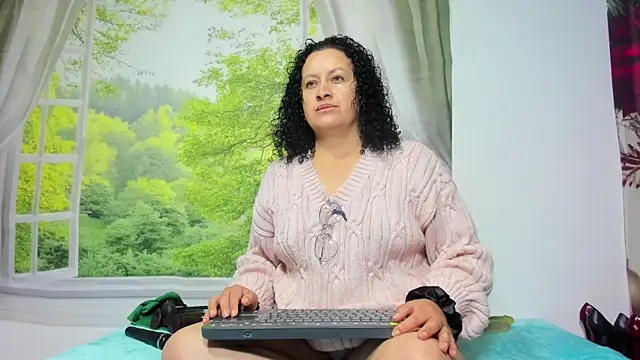 nikool32 online show from July 13, 2026, 11:09 am