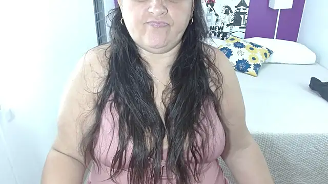 Snapshot of Kerly_Doll chatting on March 14, 2025, 5:35 pm Kerly Doll online show from March 14, 2025, 5:35 pm