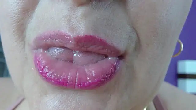 Snapshot of Kerly_Doll chatting on March 14, 2025, 8:38 pm Kerly Doll online show from March 14, 2025, 8:38 pm