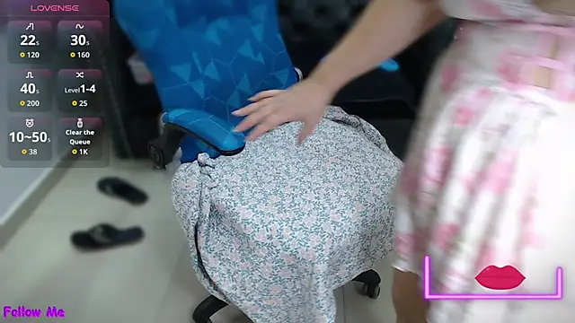 Snapshot of Kerly_Doll chatting on October 6, 2025, 11:55 am Kerly Doll online show from October 6, 2025, 11:55 am