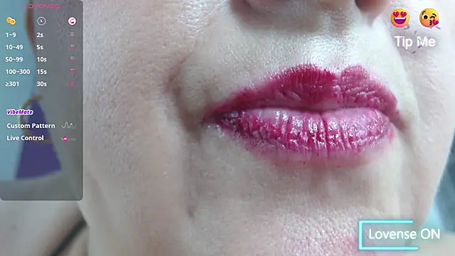 Snapshot of Kerly_Doll chatting on March 12, 2025, 9:24 pm Kerly Doll online show from March 12, 2025, 9:24 pm