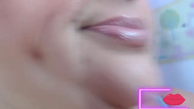 Kerly Doll online show from November 13, 2025, 2:32 pm